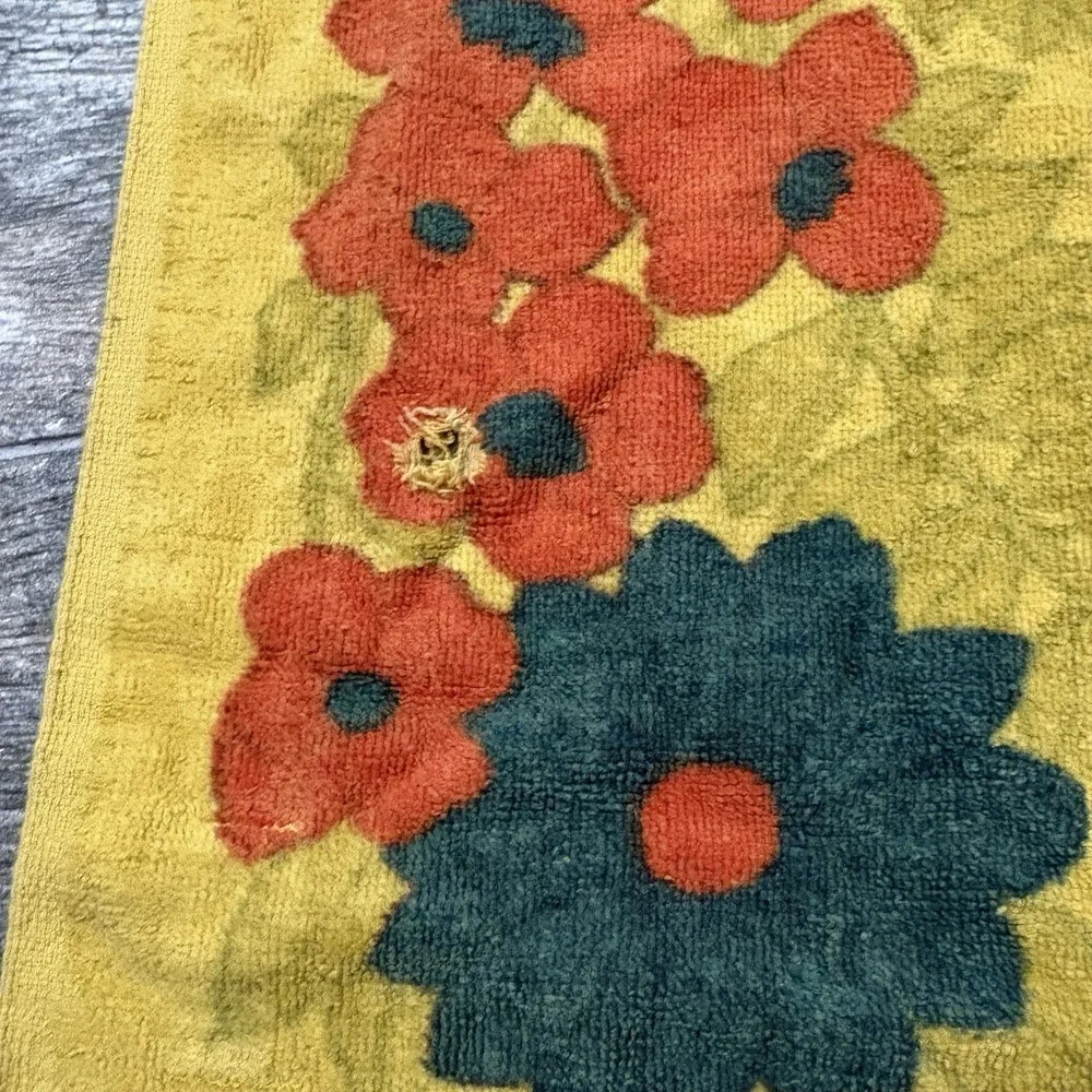 Vtg Tastemaker By Mohawk Mustard Yellow Floral Bath Towel Fringe Flower Power